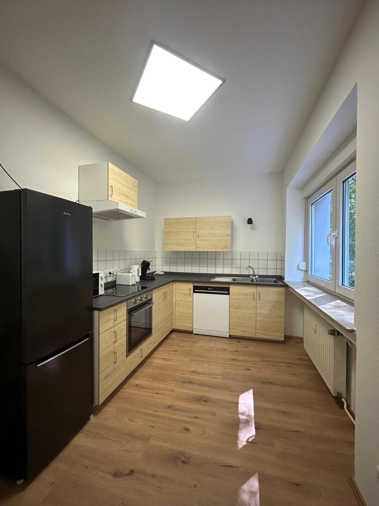 Gemuetliche Ferienwohnung - Voll Ausgestattet, Zentral Aber Ruhig ! Wuppertal Buitenkant foto