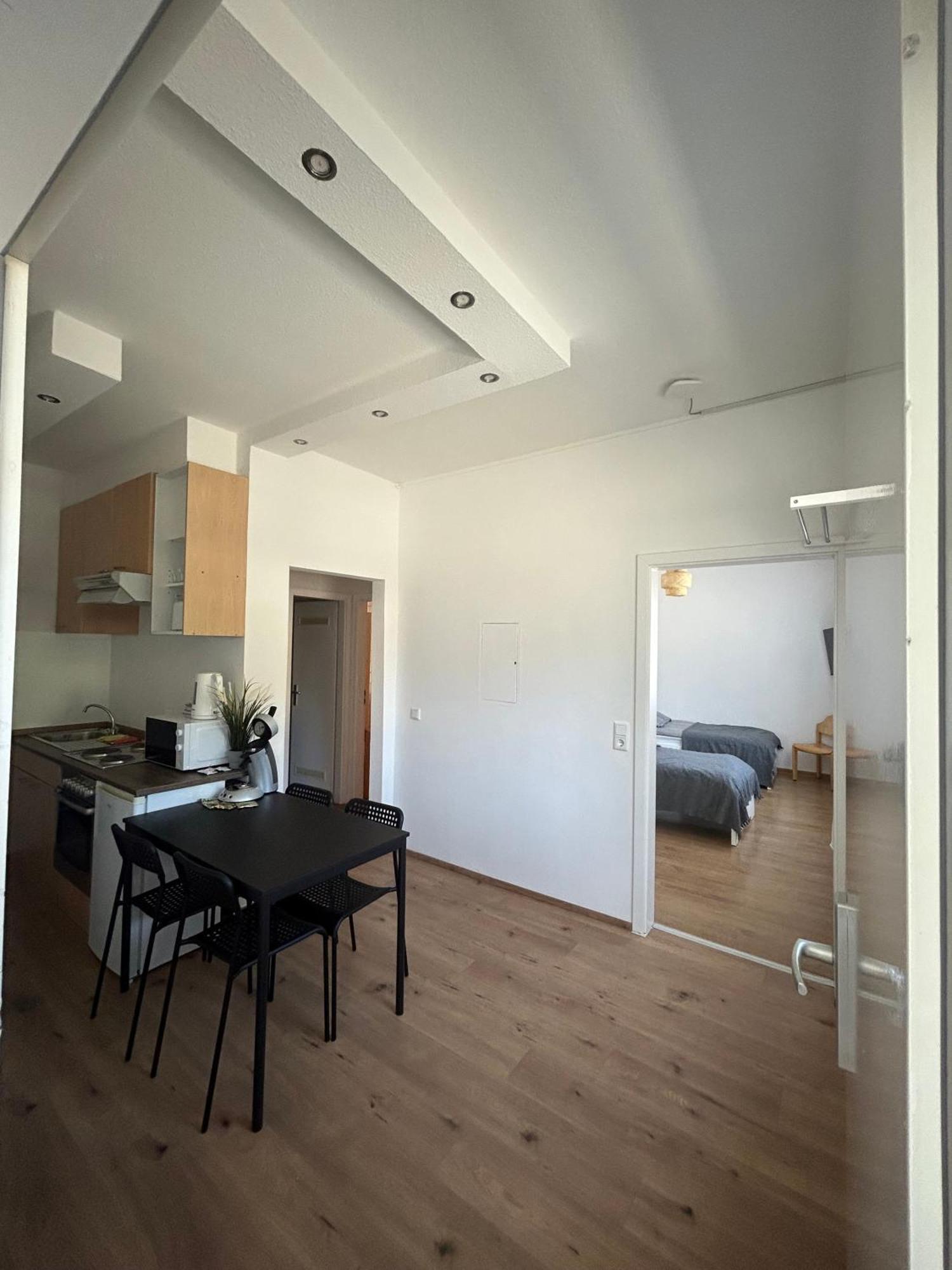 Gemuetliche Ferienwohnung - Voll Ausgestattet, Zentral Aber Ruhig ! Wuppertal Buitenkant foto